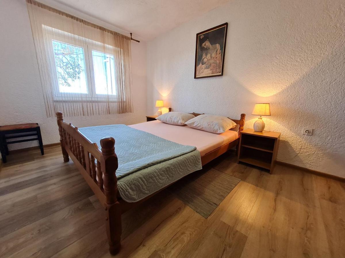 Apartment Marinera Сень Екстер'єр фото